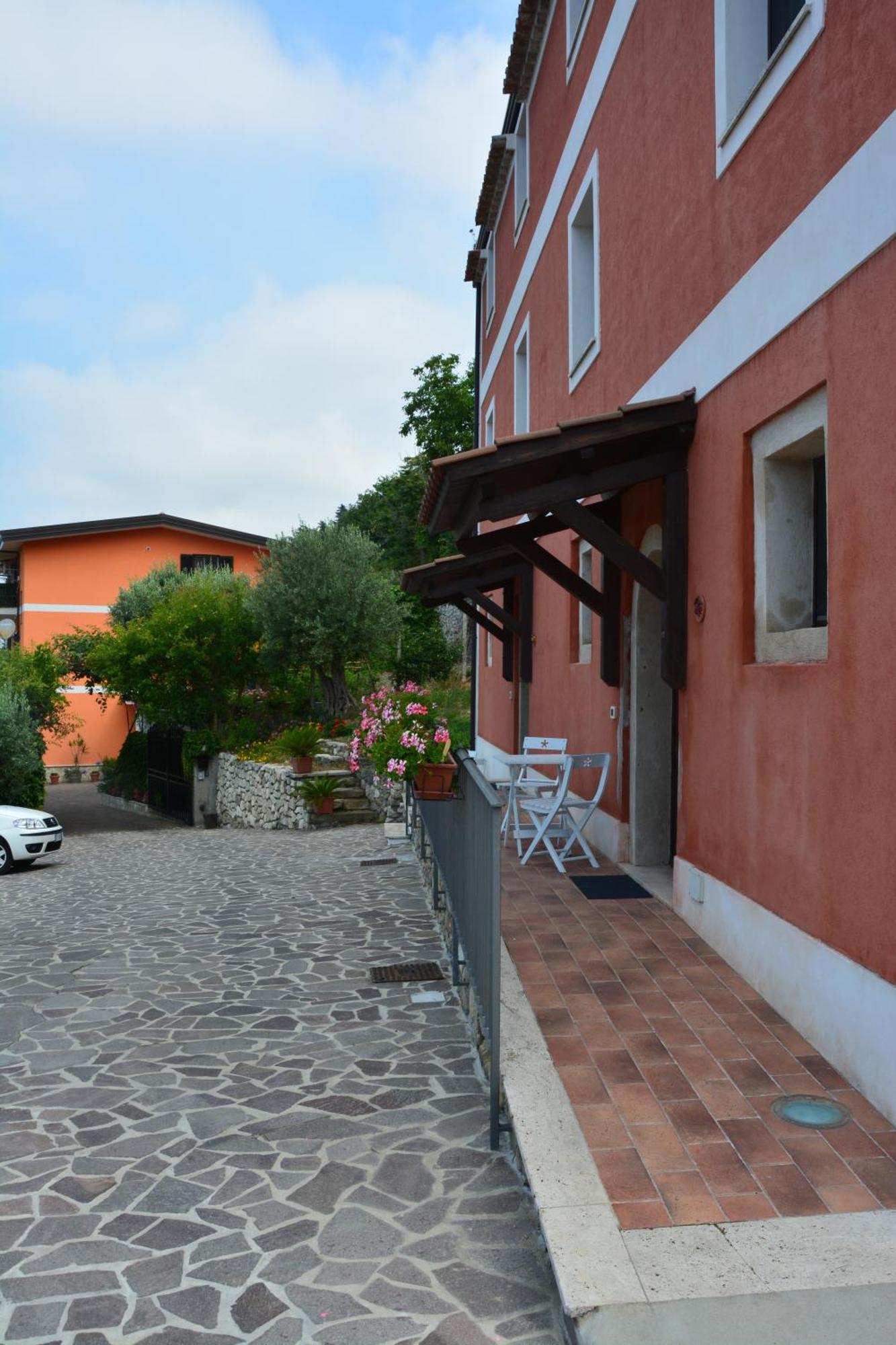 B&B La Casa Rossa เปาลา ภายนอก รูปภาพ